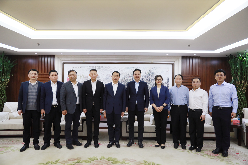 余红辉会见中国移动浙江公司党委书记、董事长、总司理郑杰(图2) 余红辉会见中国移动浙江公司党委书记、董事长、总司理郑杰(图2)